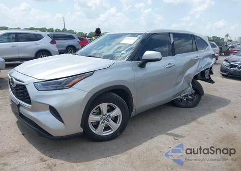 2022 Toyota Highlander L z USA, uszkodzony, nr VIN 5TDCZRAHXNS099393